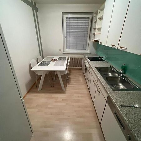 Sehr Gemutliche Wohnung Baden Kültér fotó